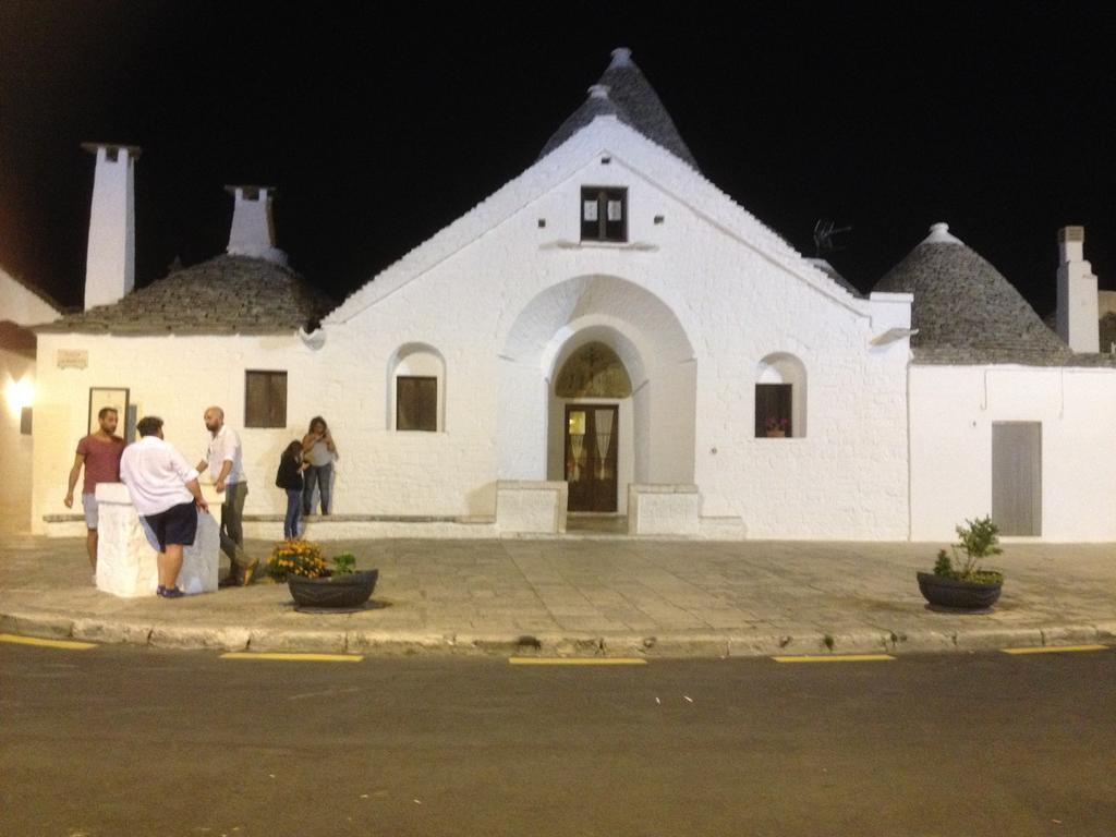 Trullo Di Giovannina Casa Vacanza 알베르벨로 외부 사진