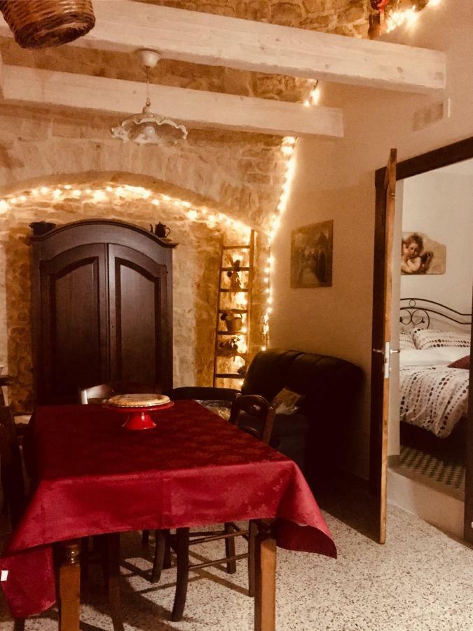 Trullo Di Giovannina Casa Vacanza 알베르벨로 외부 사진