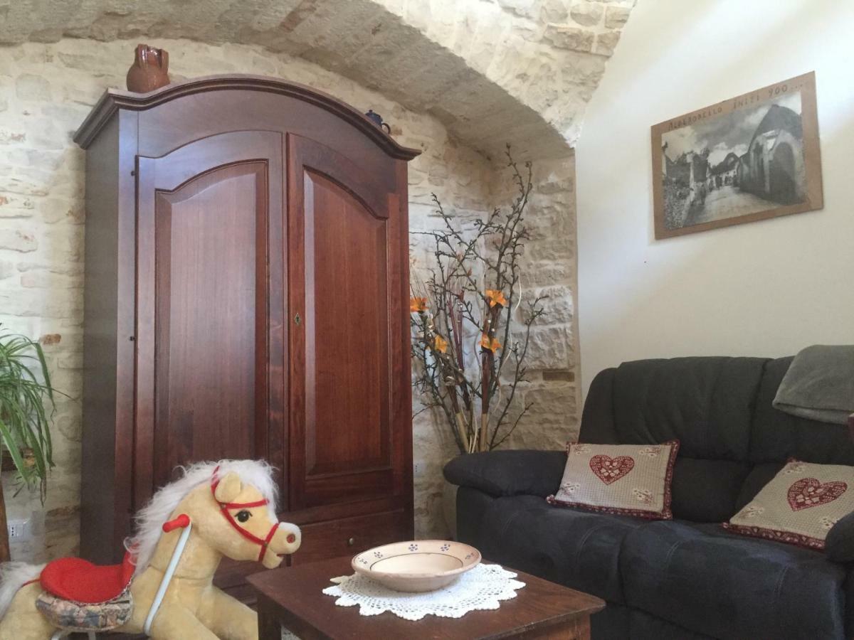 Trullo Di Giovannina Casa Vacanza 알베르벨로 외부 사진